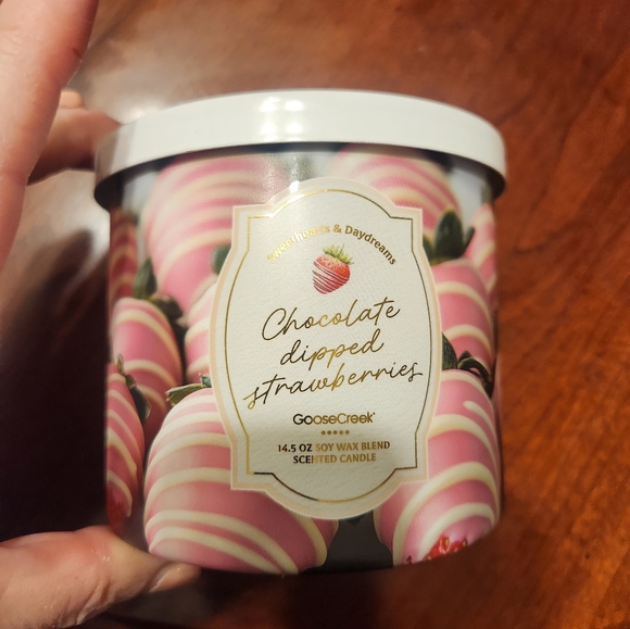 Goose Creek Other - Goose Creek Chocolate Dipped Strawberries Candle